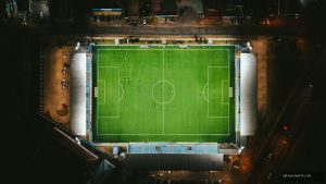 世界杯八强战西班牙2-1比利时，黄牌频现局势胶着
